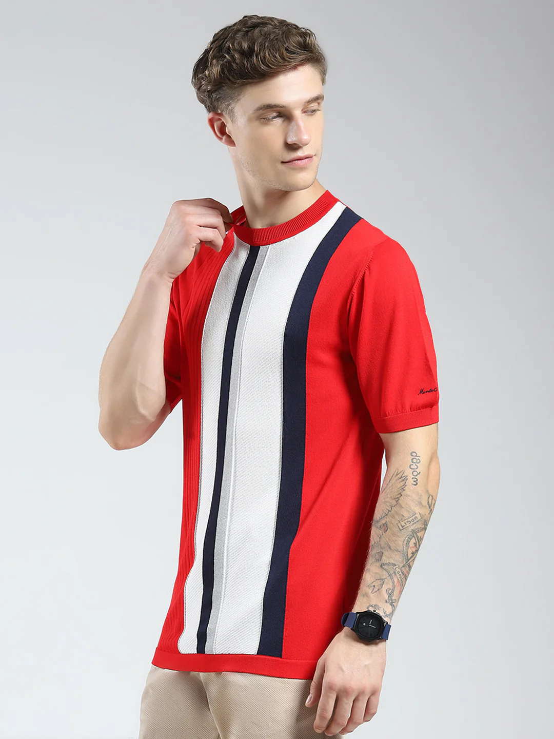 Men Red Stripe Round Neck Half Sleeve T-Shirt - Image 3
