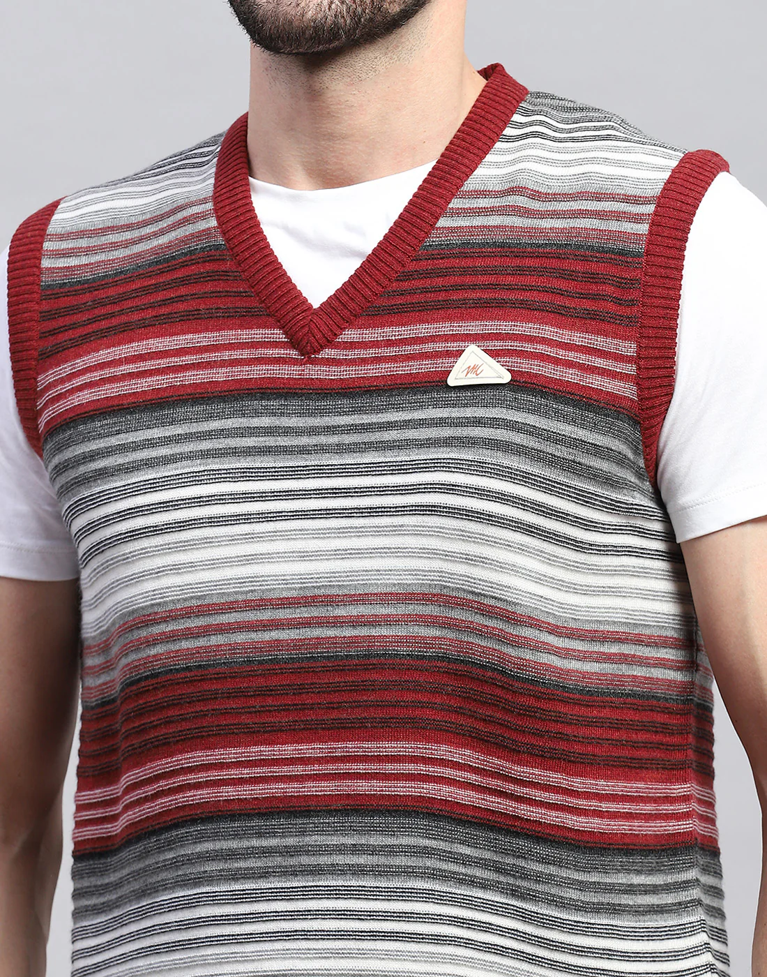 Men Red Stripe V Neck Sleeveless Sweater - Image 6