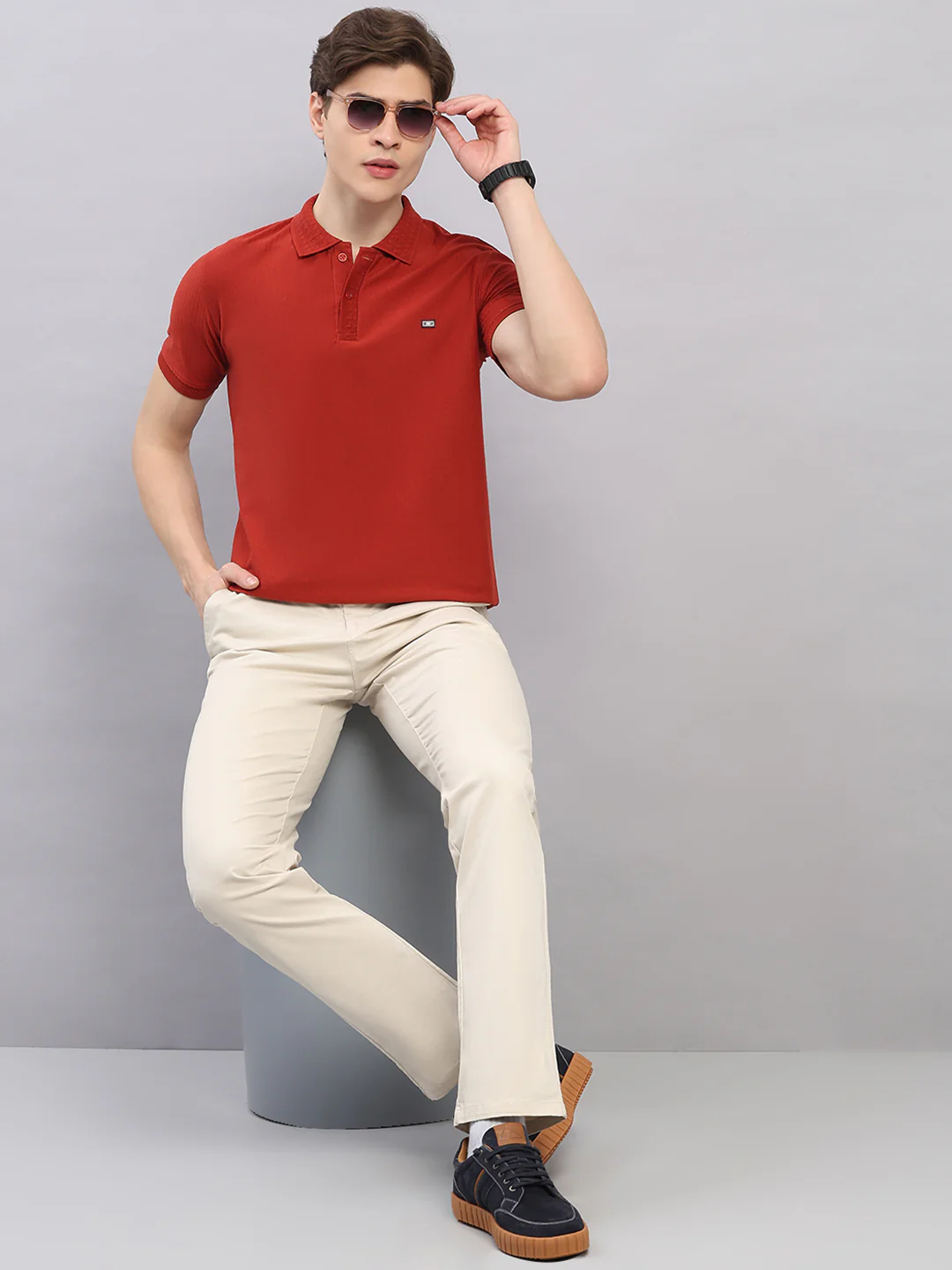 Men Rust Geometric Stand Collar Half Sleeve T-Shirt - Image 2