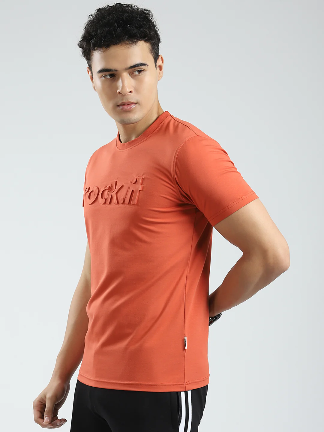 Rock.it Men Rust Solid Round Neck Half Sleeve T-Shirt - Image 3