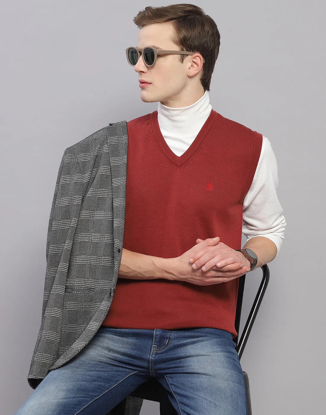 Men Rust Solid V Neck Sleeveless Sweater - Image 6