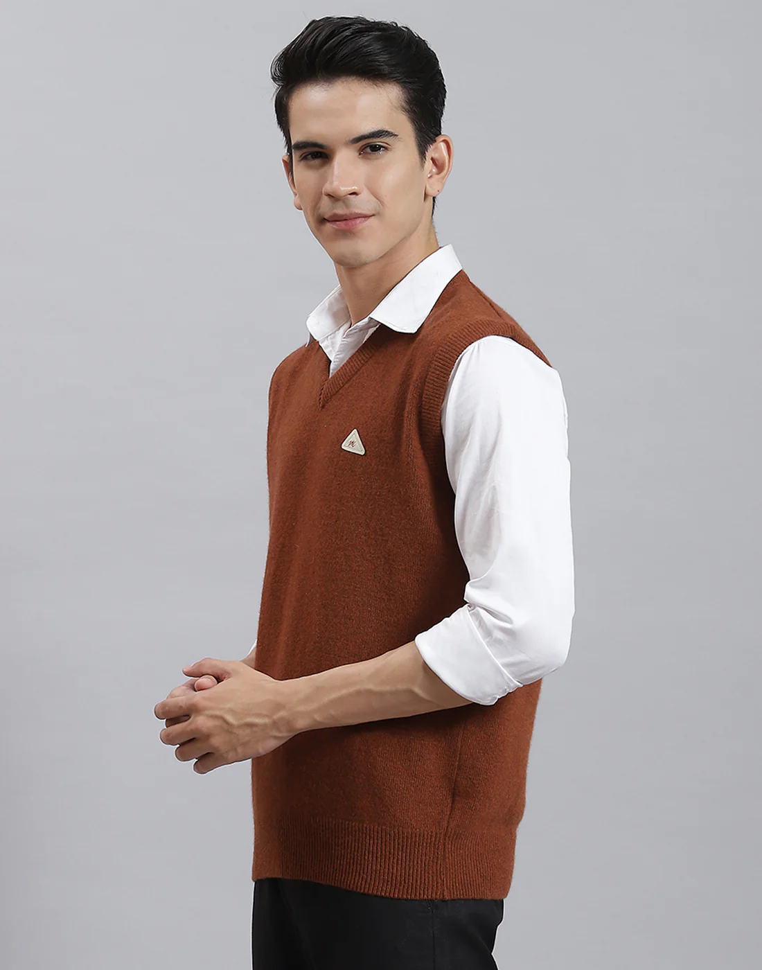 Men Rust Solid V Neck Sleeveless Sweater - Image 3