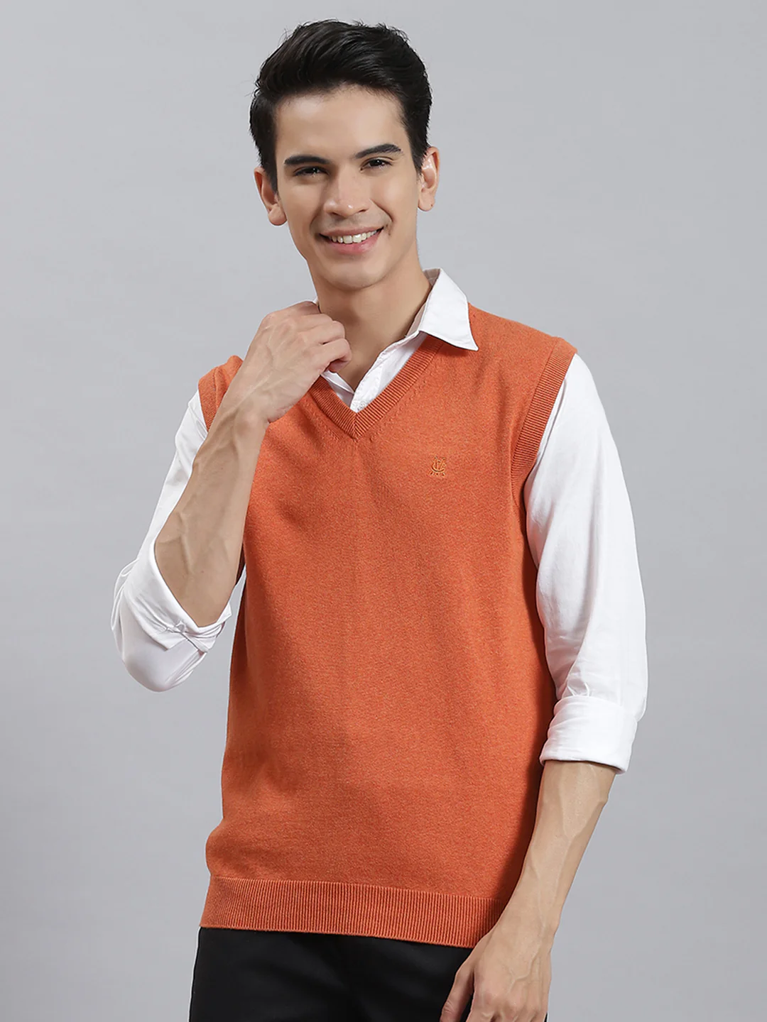 Men Rust Solid V Neck Sleeveless Sweaters/Pullovers - Image 3