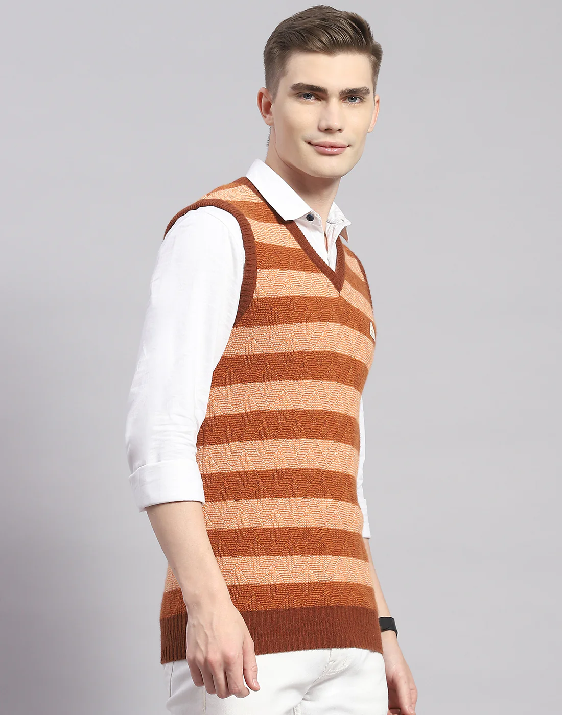 Men Rust Stripe V Neck Sleeveless Sweater - Image 4
