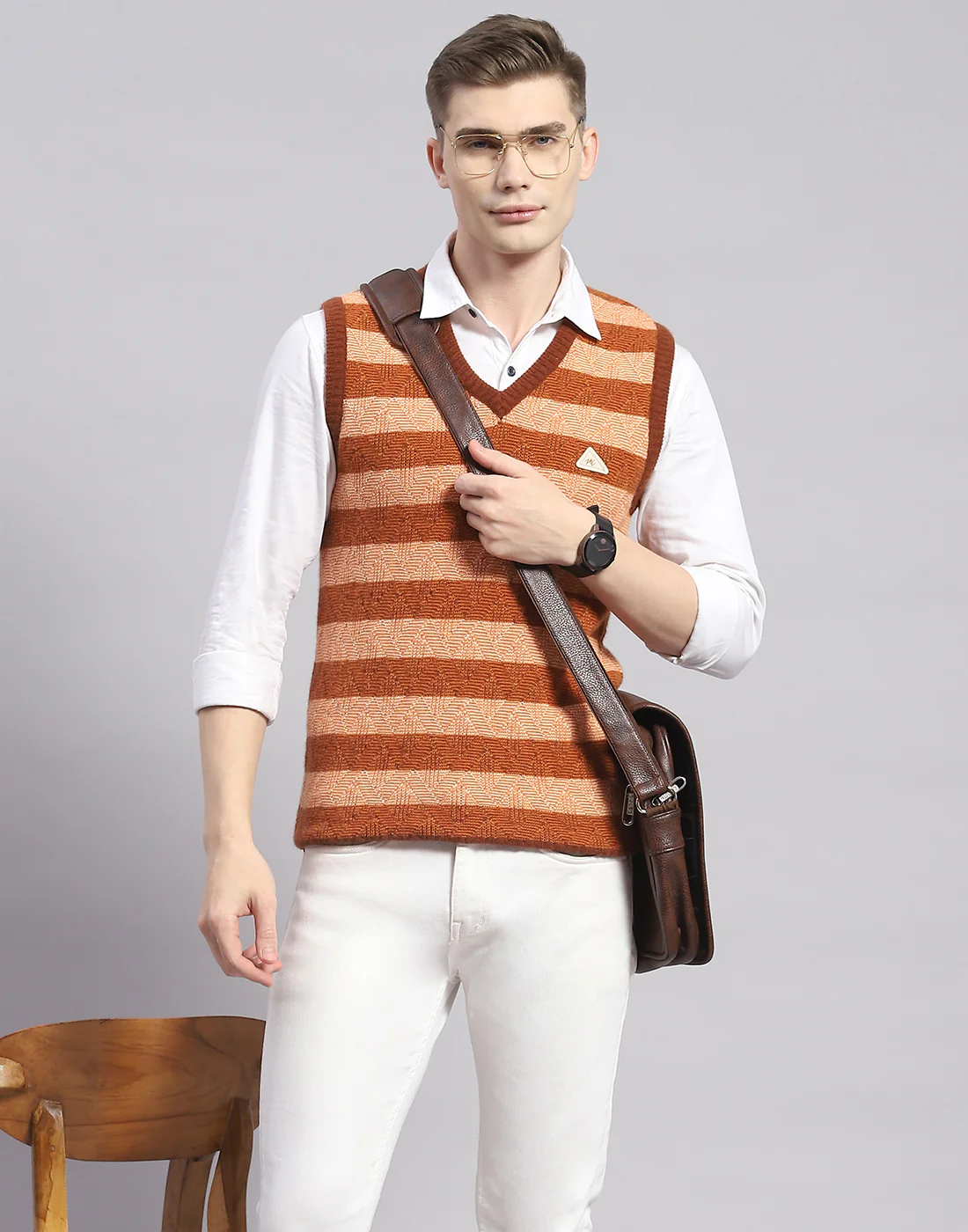 Men Rust Stripe V Neck Sleeveless Sweater - Image 6