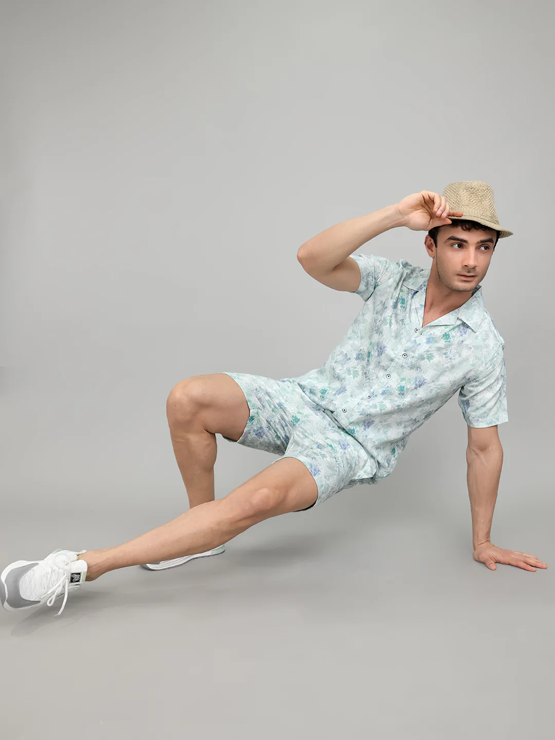 Men Sea Green Printed Round Neck Half Sleeve Cords Set - Image 6