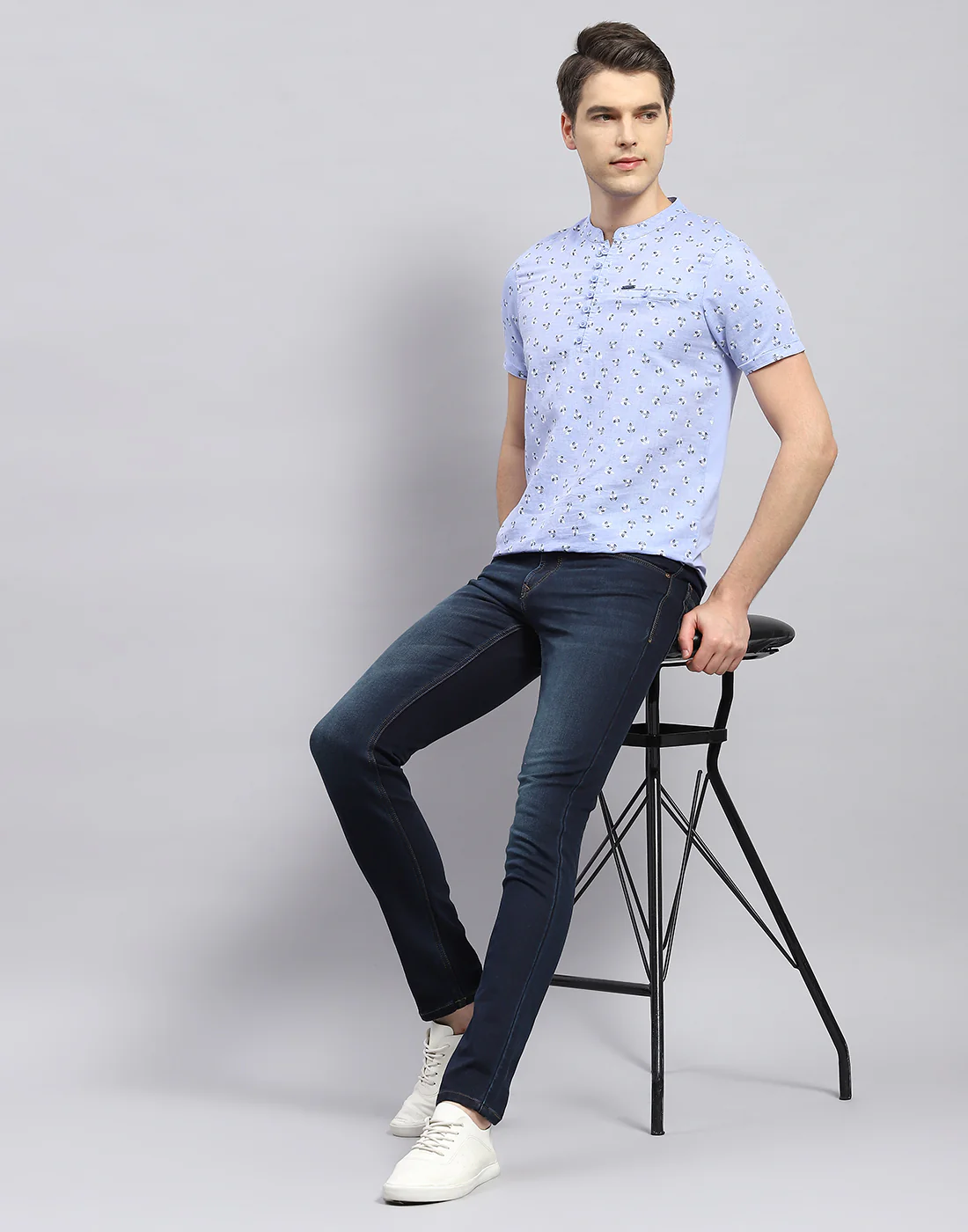 Men Sky Blue Printed Band Collar Half Sleeve Kurta - Image 2