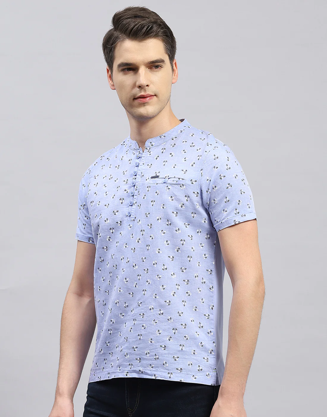 Men Sky Blue Printed Band Collar Half Sleeve Kurta - Image 3