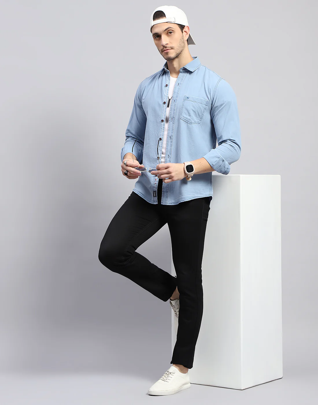 Men Sky Blue Solid Collar Full Sleeve Shirt - Image 2