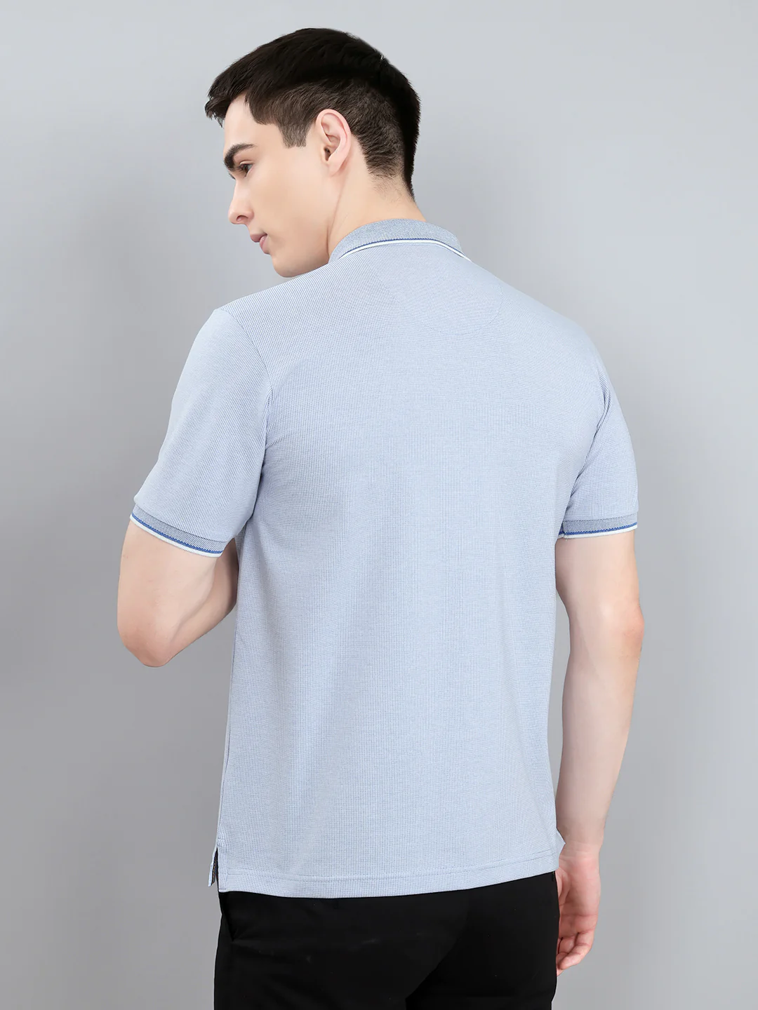 Men Sky Blue Solid Collar Half Sleeve T-Shirt - Image 4