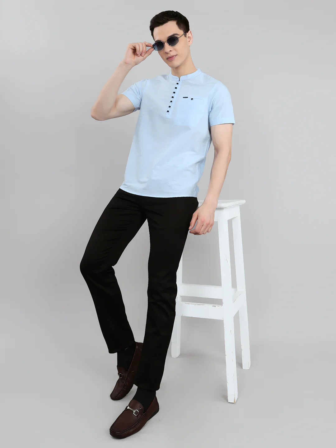 Men Sky Blue Solid Henley Neck Half Sleeve Kurta - Image 5