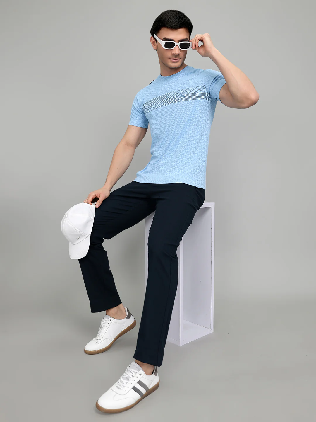Men Sky Blue Solid Round Neck Half Sleeve T-Shirt - Image 6