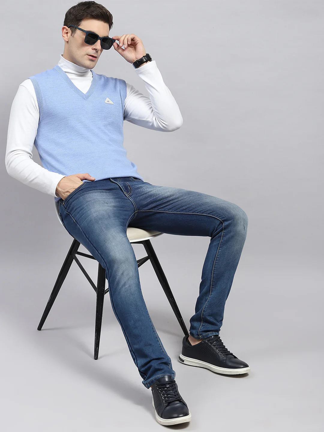 Men Sky Blue Solid V Neck Sleeveless Sweater - Image 2
