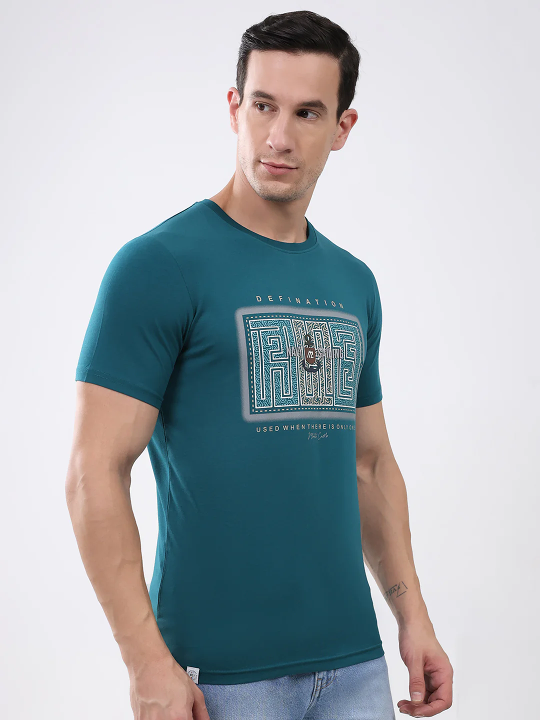 Men Teal Blue Printed Round Neck Half Sleeve T-Shirt - Image 4