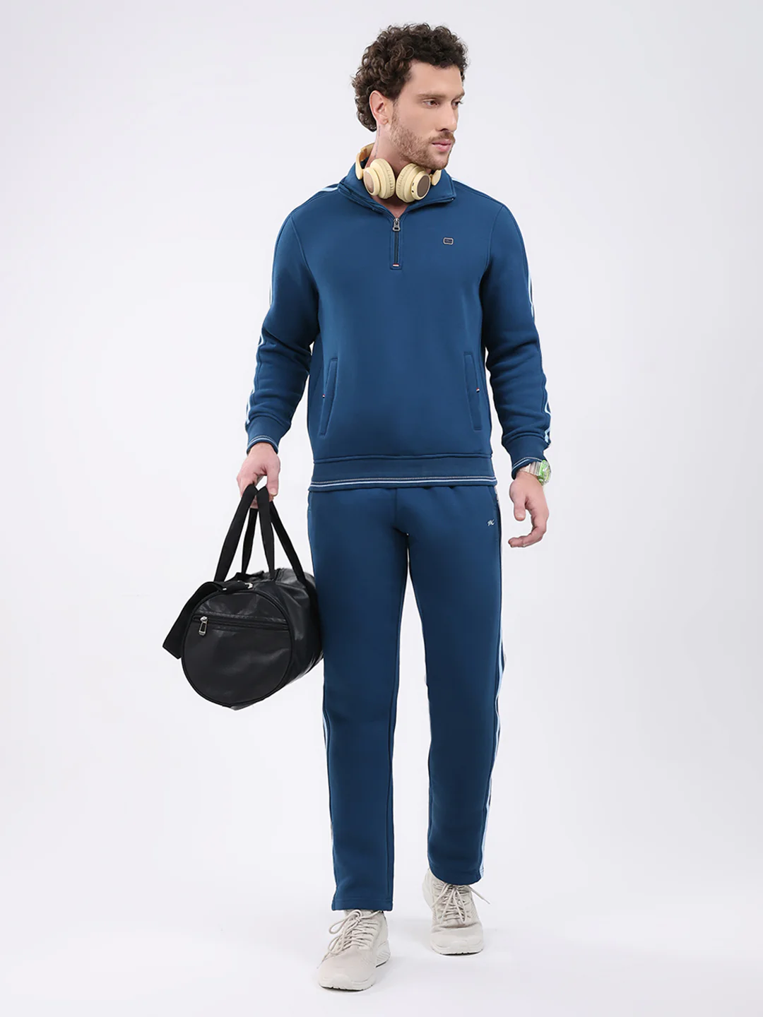Men Teal Blue Solid Collar Full Sleeve Winter Tracksuit - Image 2