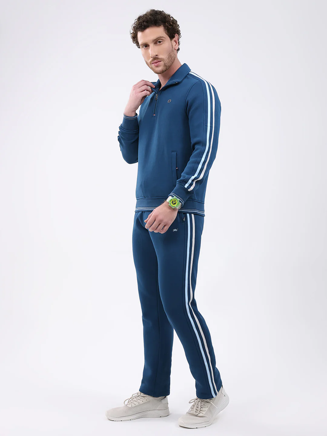 Men Teal Blue Solid Collar Full Sleeve Winter Tracksuit - Image 3