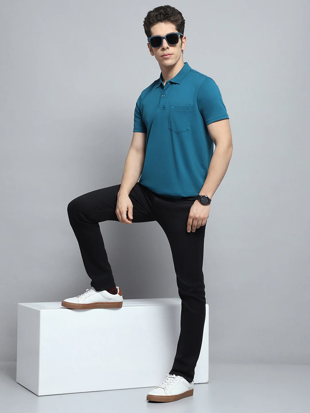 Men Teal Blue Solid Collar Half Sleeve T-Shirt - Image 2