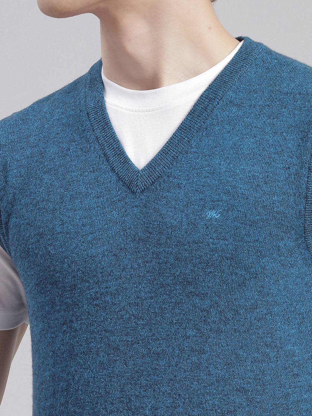 Men Teal Blue Solid V Neck Sleeveless Sweaters/Pullovers - Image 6
