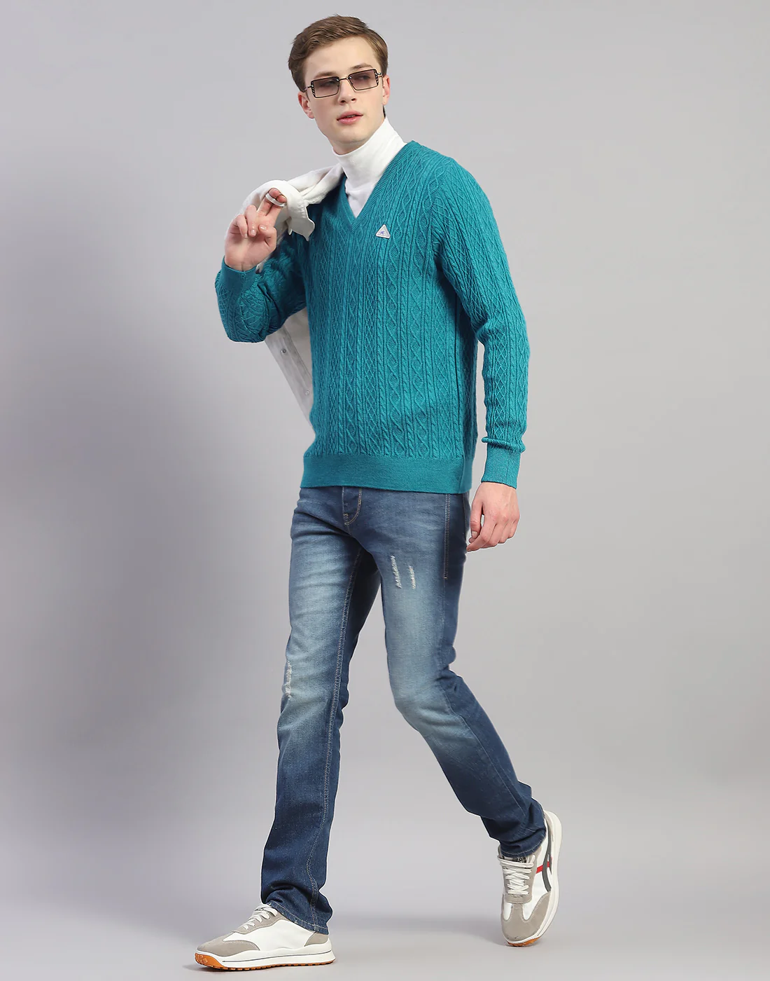 Men Turquoise Blue Solid V Neck Full Sleeve Pullover - Image 2