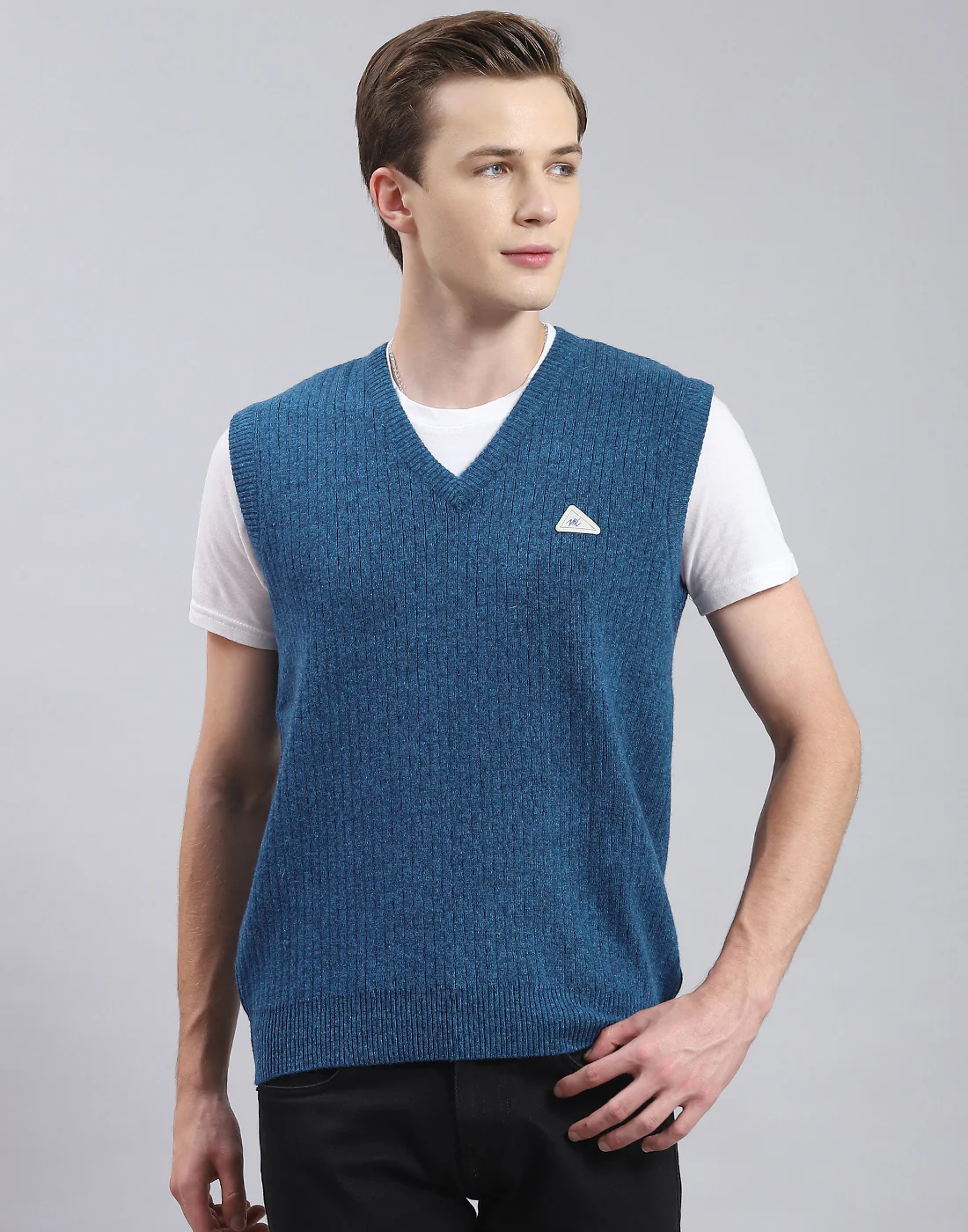 Men Turquoise Blue Solid V Neck Sleeveless Sweater - Image 2