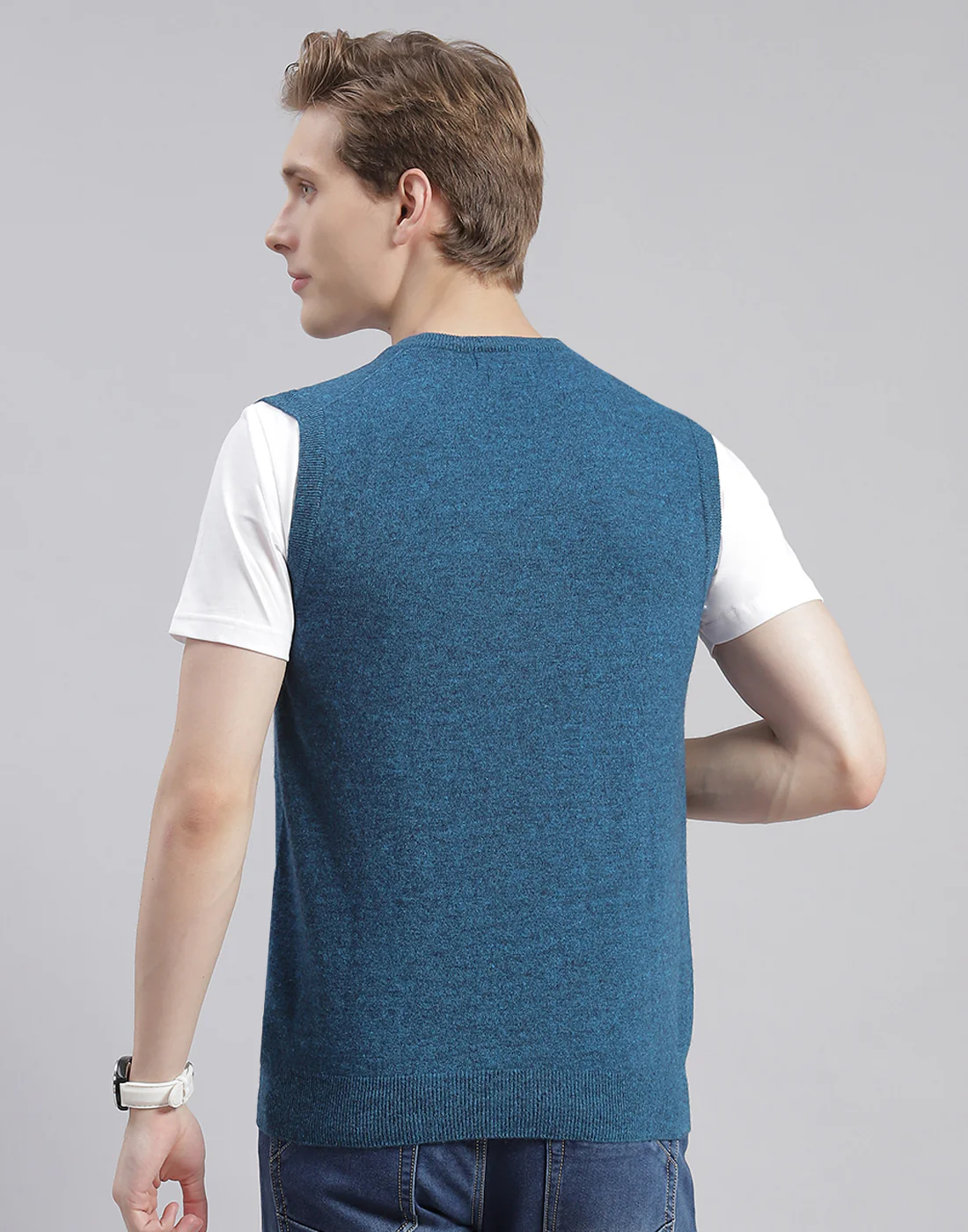 Men Turquoise Blue Solid V Neck Sleeveless Sweater - Image 5