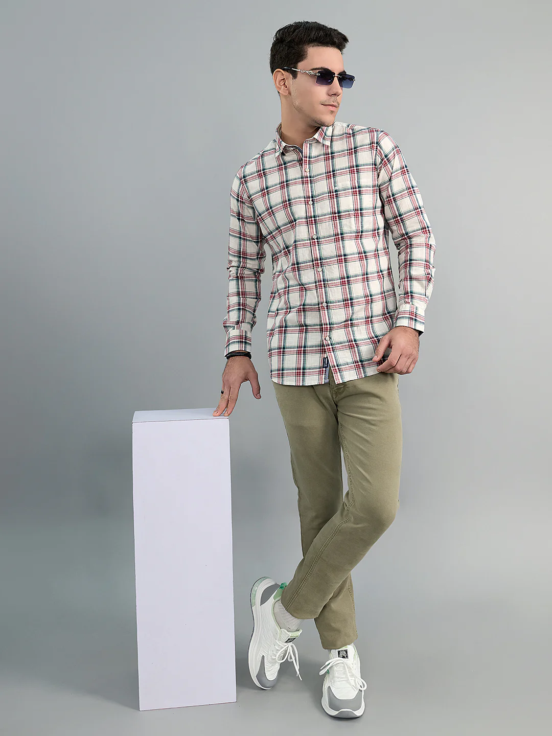 Men White Check Collar Full Sleeve Shirt - Image 6
