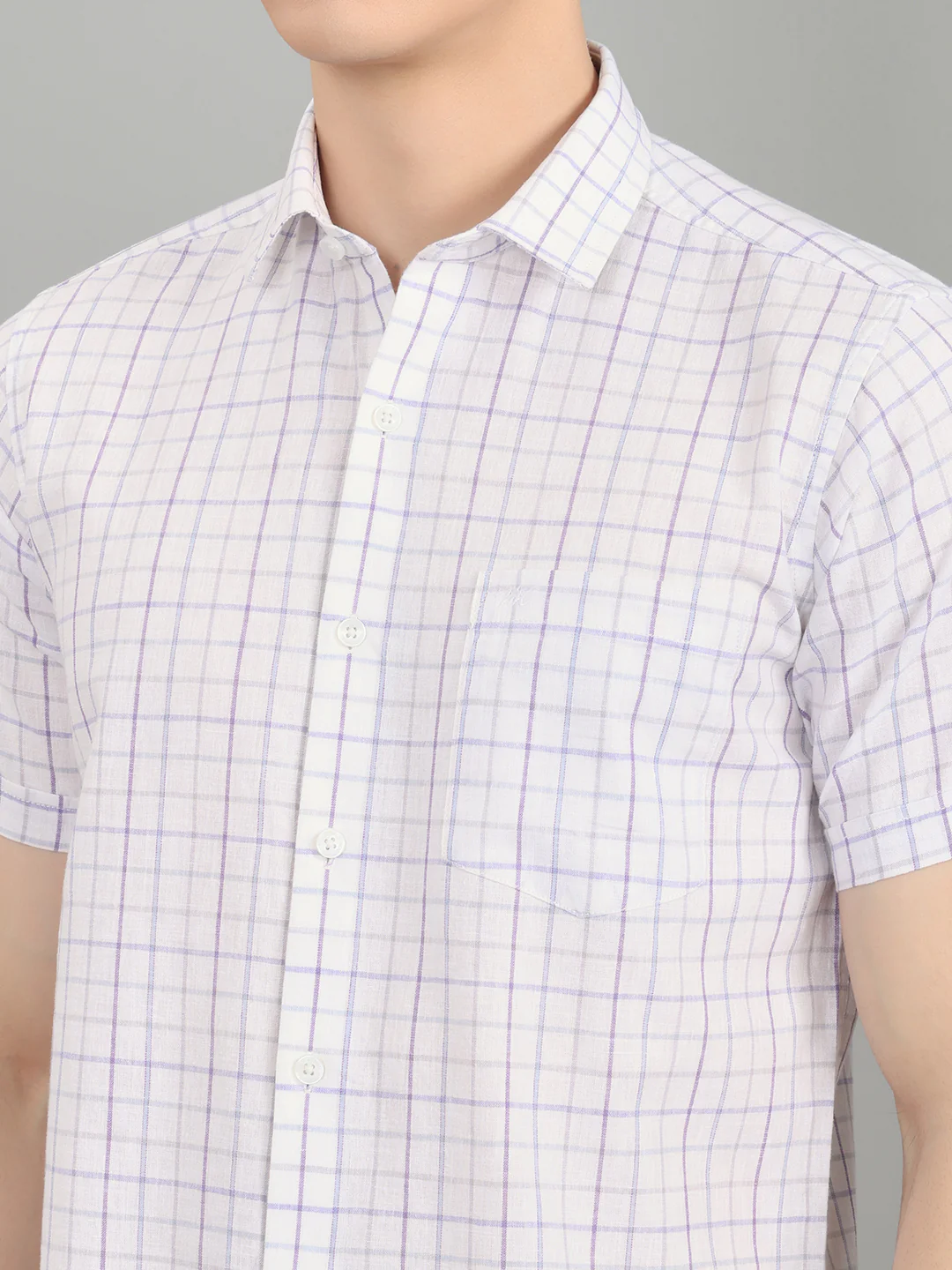 Men White Check Collar Half Sleeve Shirt - Image 4