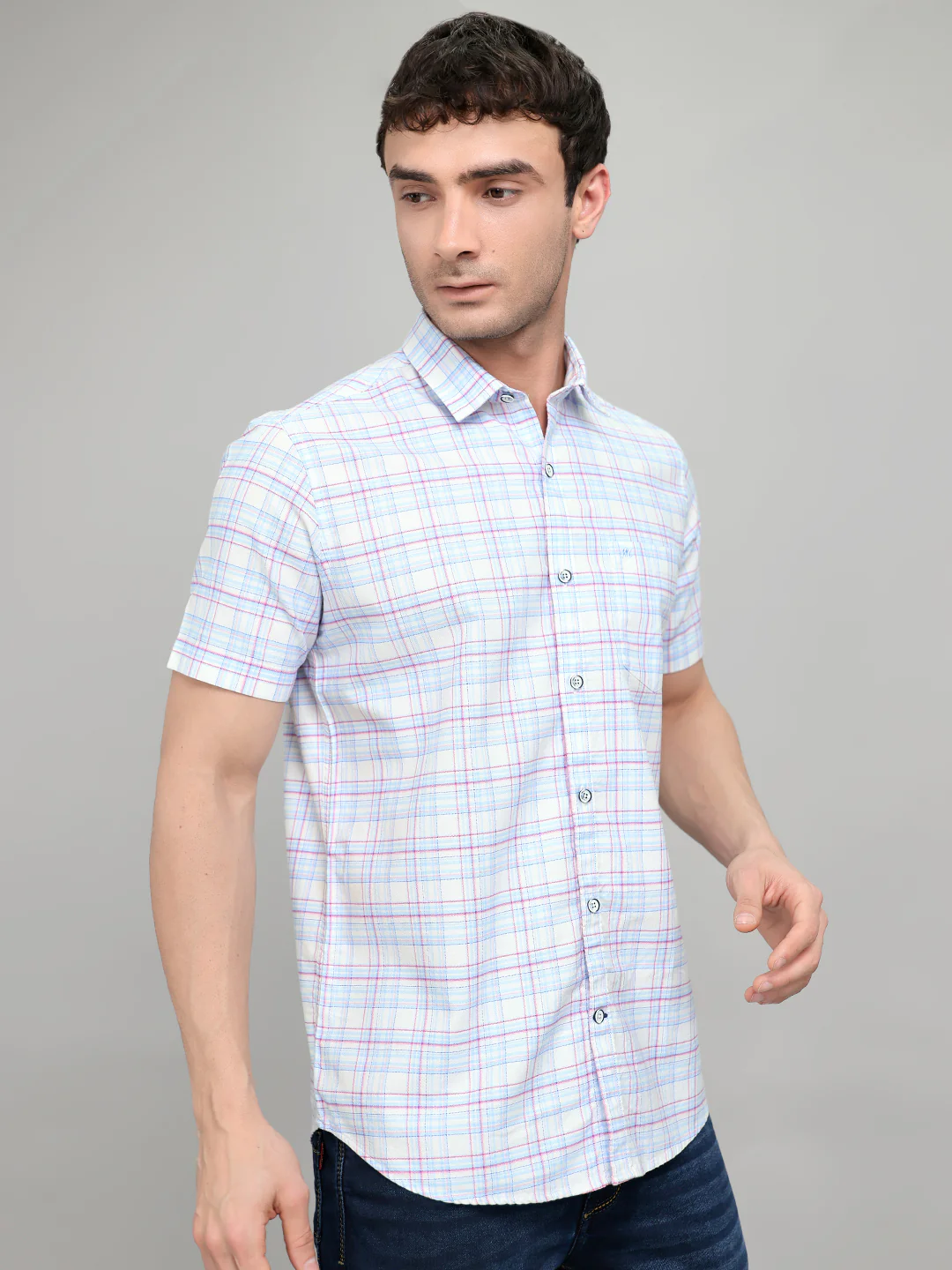 Men White Check Collar Half Sleeve Shirt - Image 3