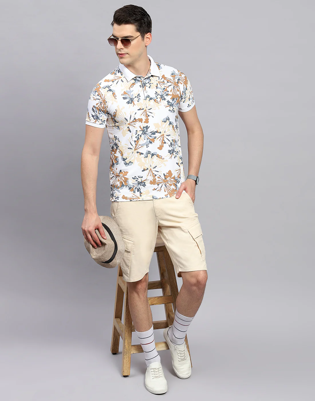 Men White Floral Print Polo Collar Half Sleeve T-Shirt - Image 2