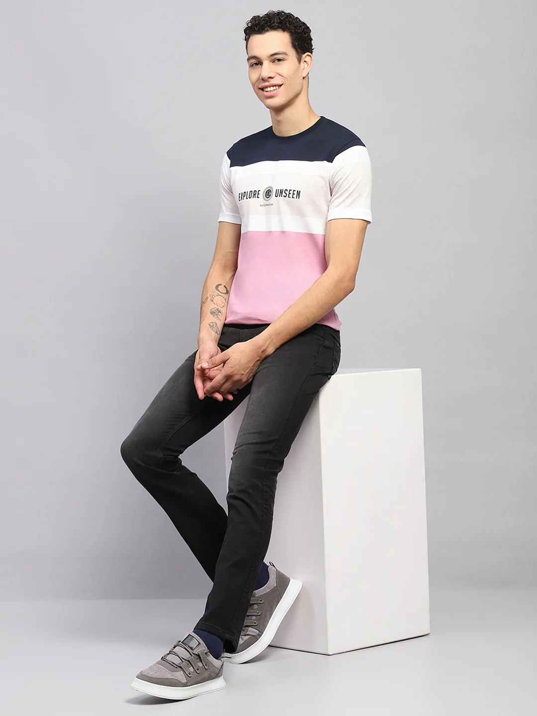 Men White & Pink Stripe Round Neck Half Sleeve T-Shirt - Image 2