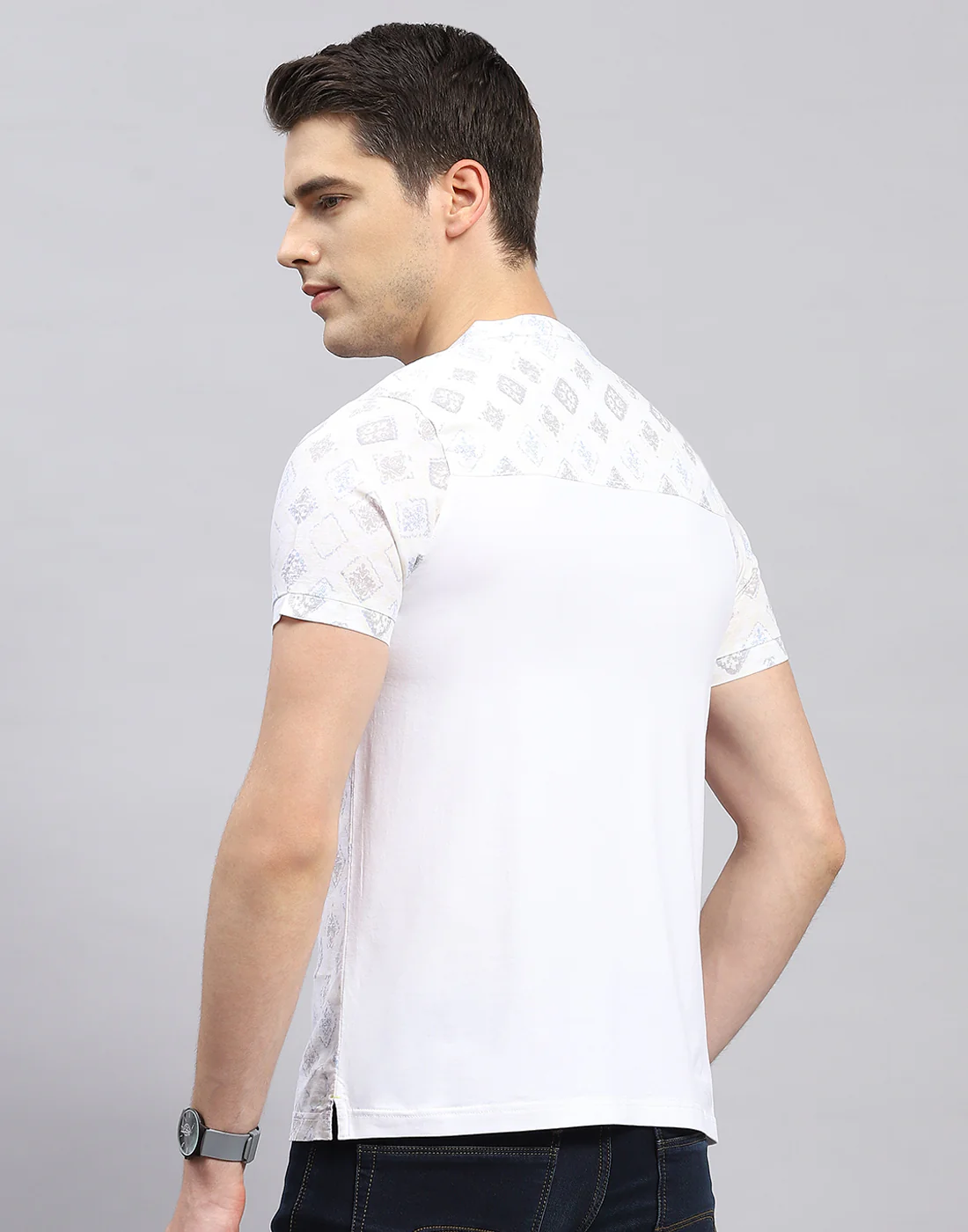 Men White Printed Band Collar Half Sleeve Kurta - Image 5