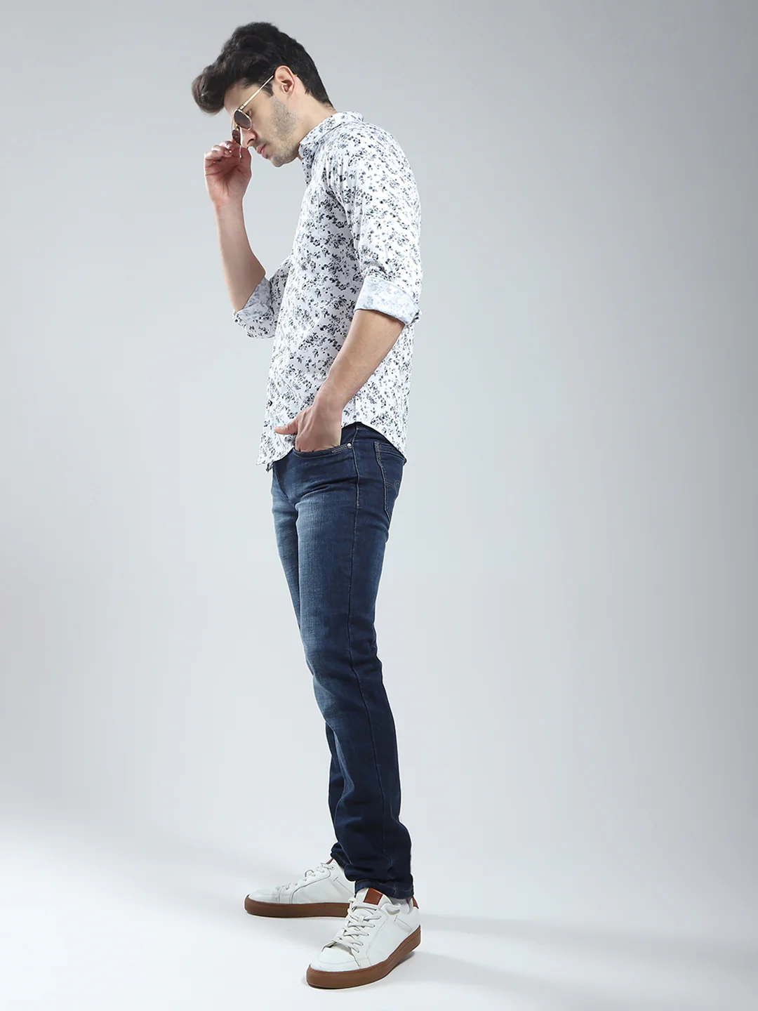 Men White Printed Collar Full Sleeve Shirt - Image 2