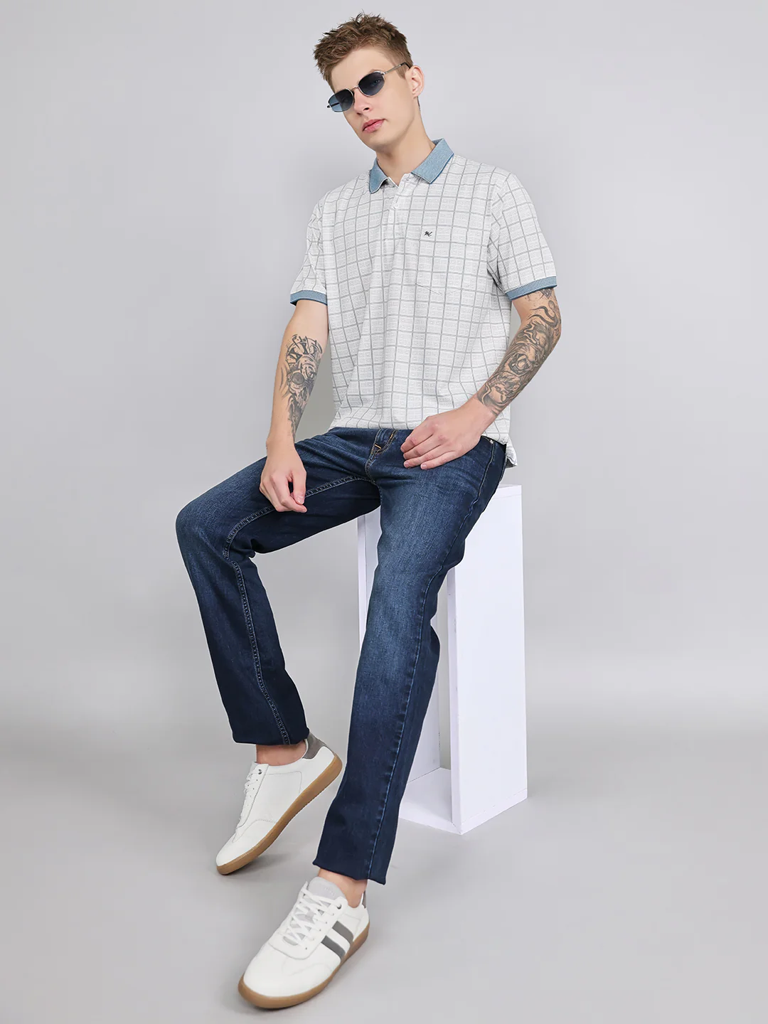 Men White Printed Collar Half Sleeve T-Shirt - Image 6