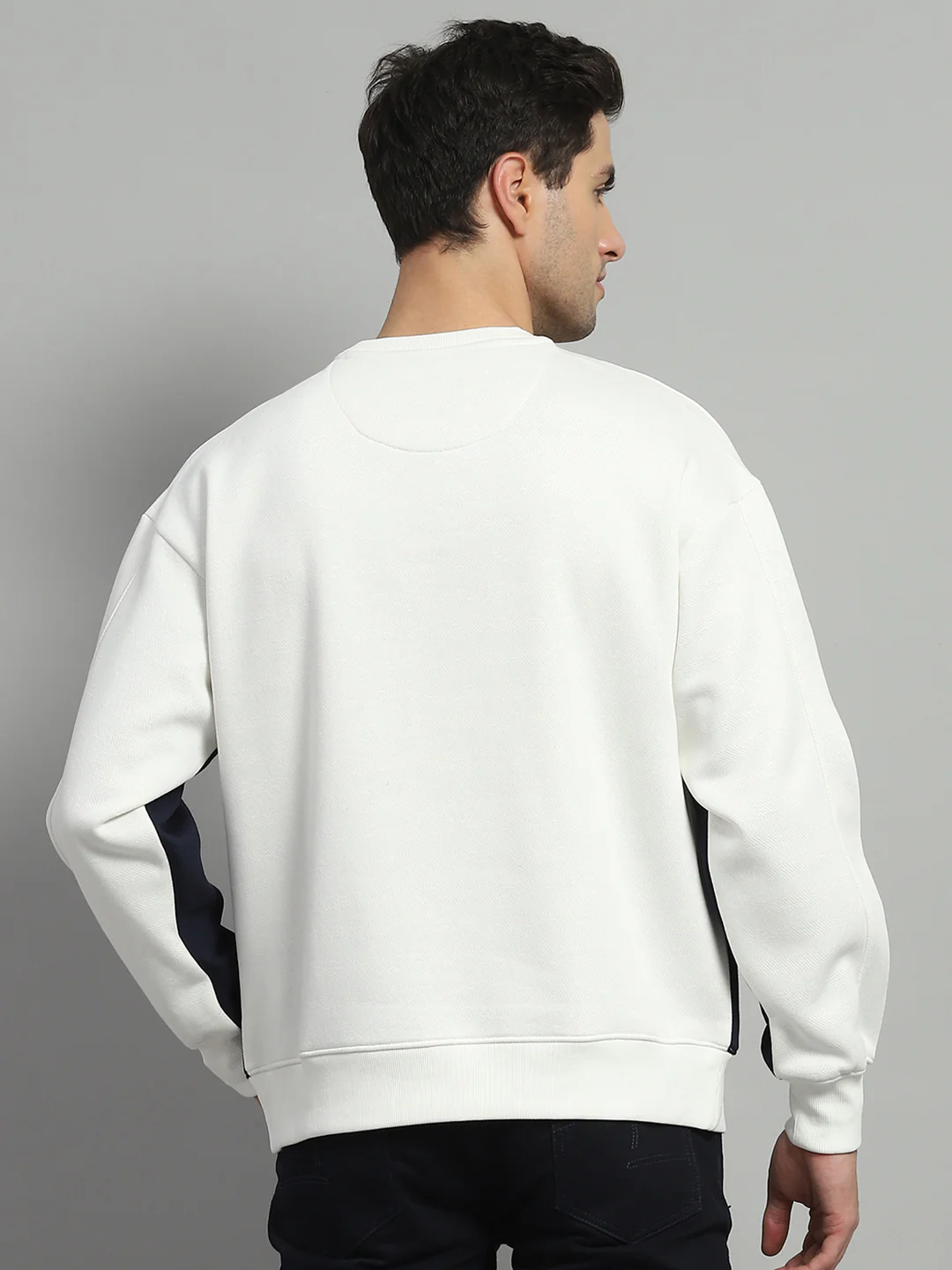 Men White Printed Round Neck Full Sleeve Sweatshirt - Image 5