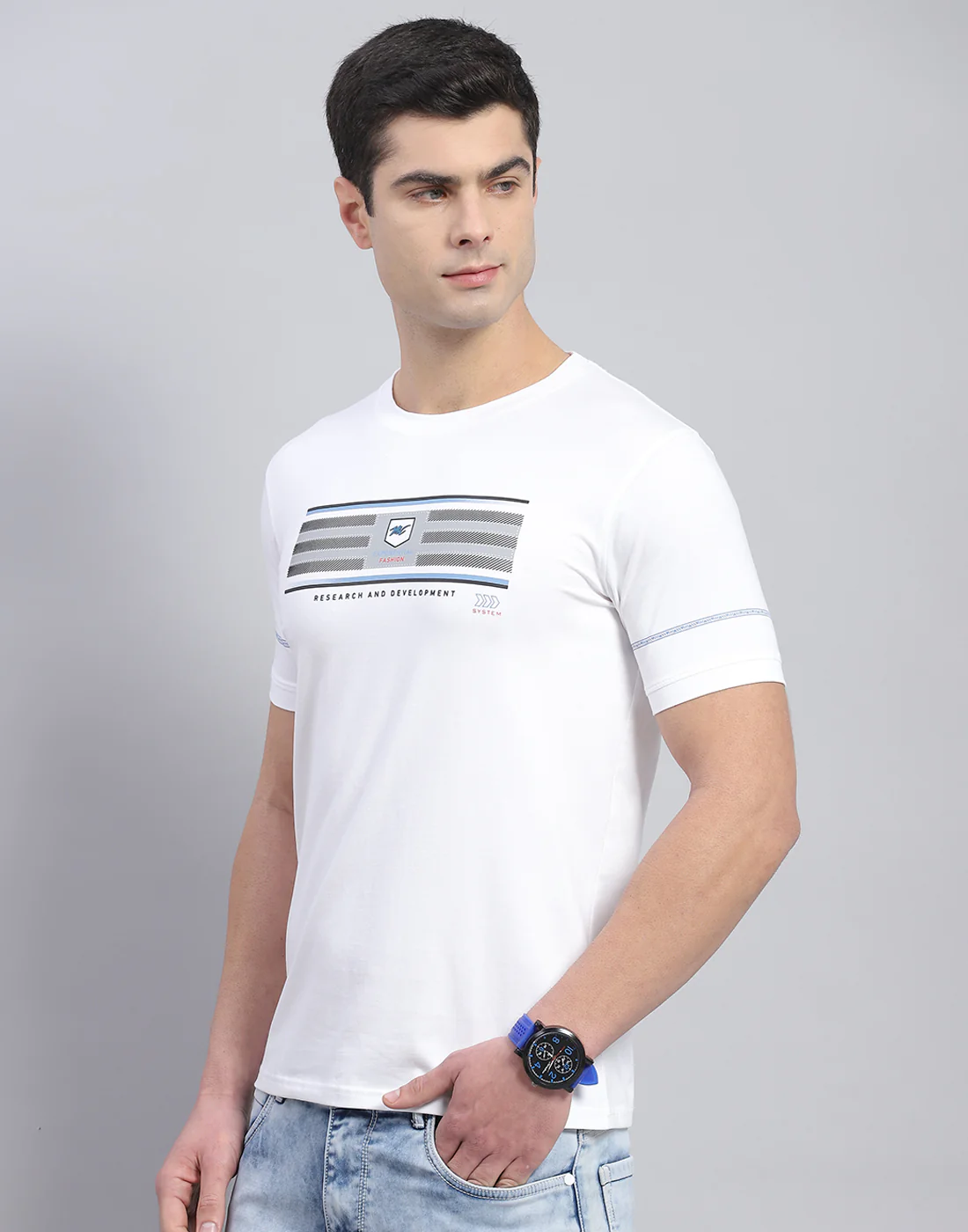Men White Printed Round Neck Half Sleeve T-Shirt - Image 4