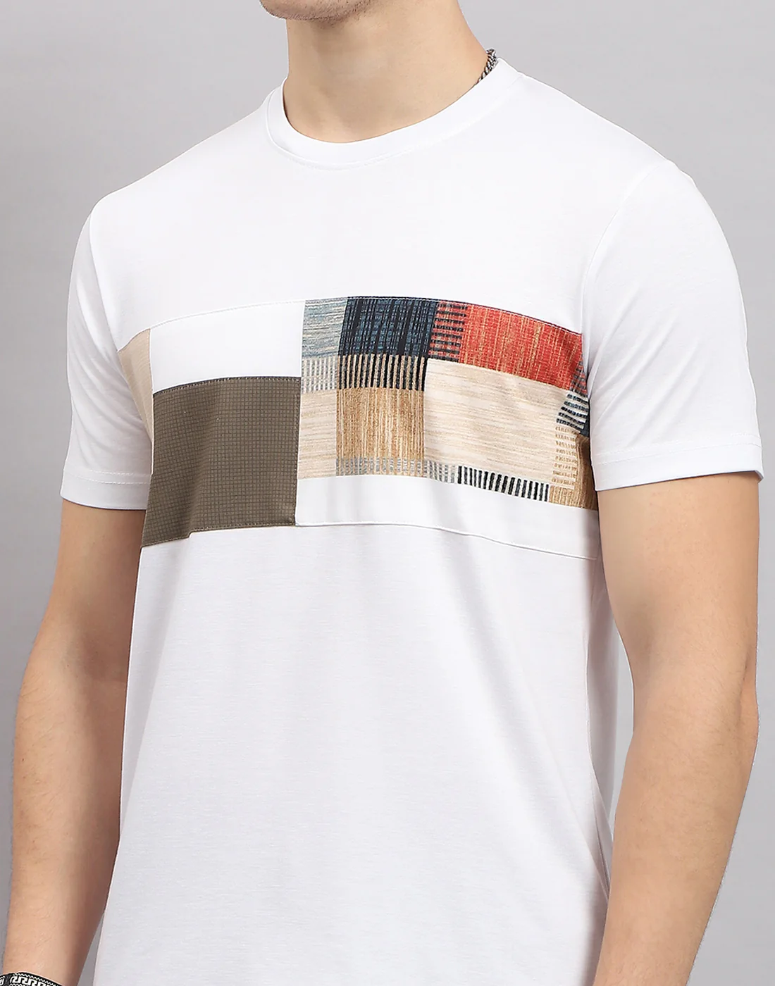 Men White Printed Round Neck Half Sleeve T-Shirt - Image 6