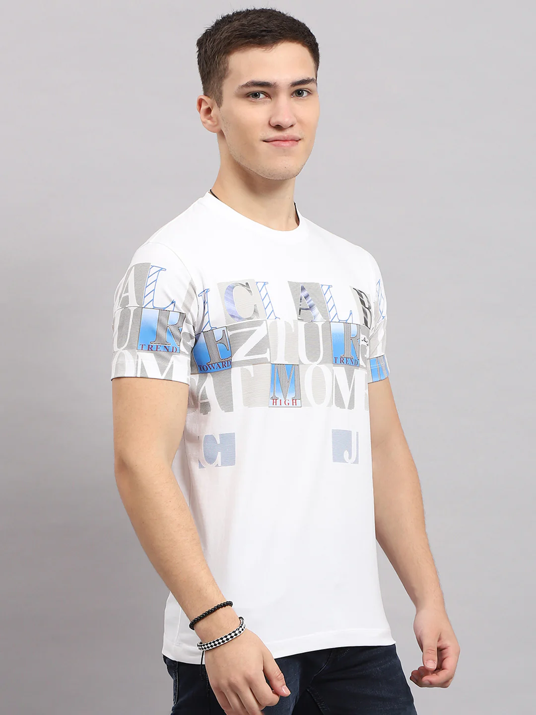 Men White Printed Round Neck Half Sleeve T-Shirt - Image 4