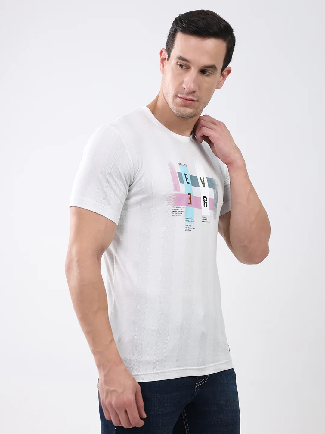 Men White Printed Round Neck Half Sleeve T-Shirt - Image 4