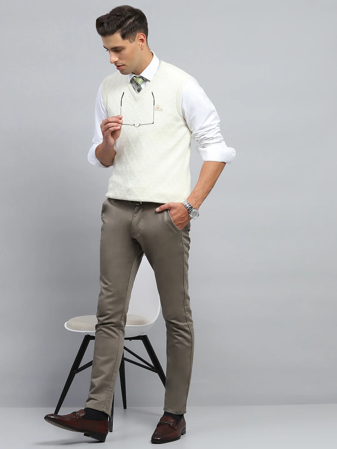 Men White Self Design V Neck Sleeveless Sweater - Image 2