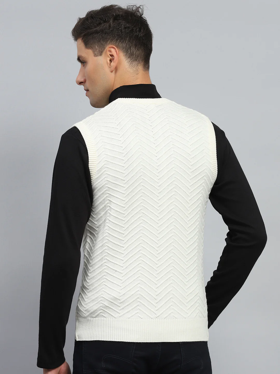 Men White Self Design V Neck Sleeveless Sweater - Image 5