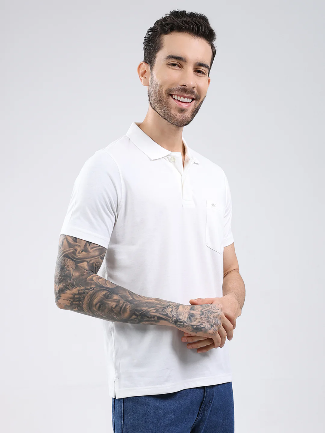 Men White Solid Collar Half Sleeve T-Shirt - Image 4