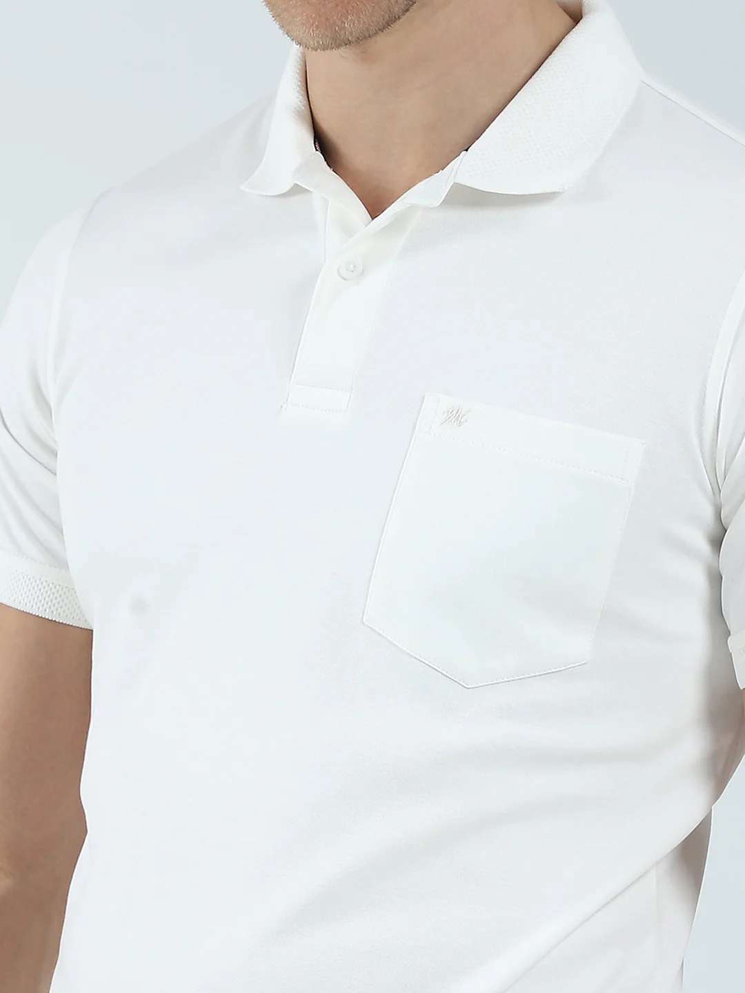 Men White Solid Collar Half Sleeve T-Shirt - Image 7