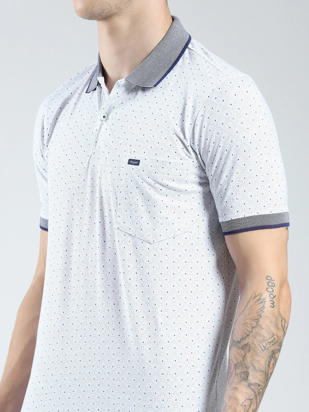 Men White Solid Collar Half Sleeve T-Shirt - Image 6