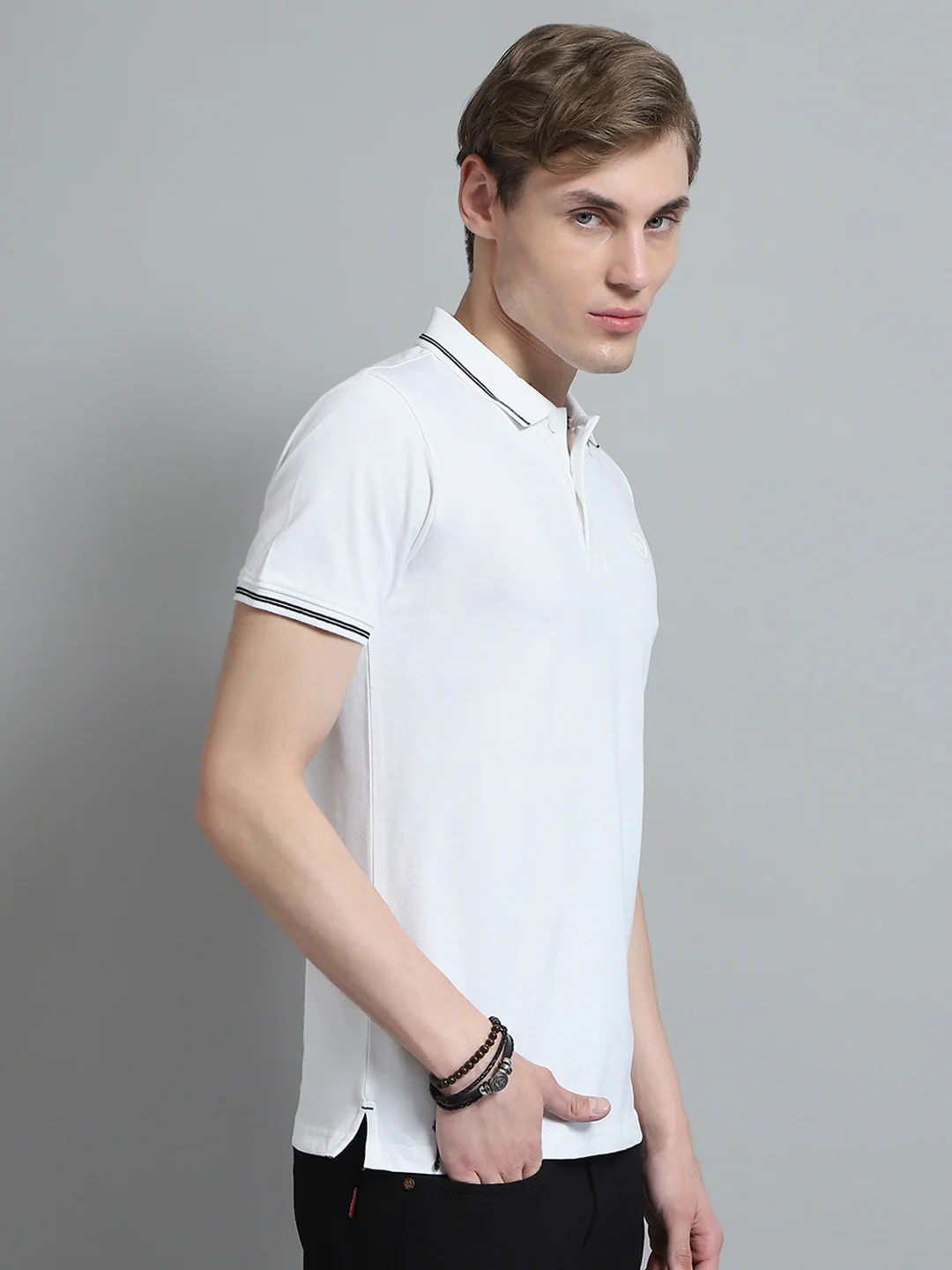 Men White Solid Collar Half Sleeve T-Shirt - Image 4