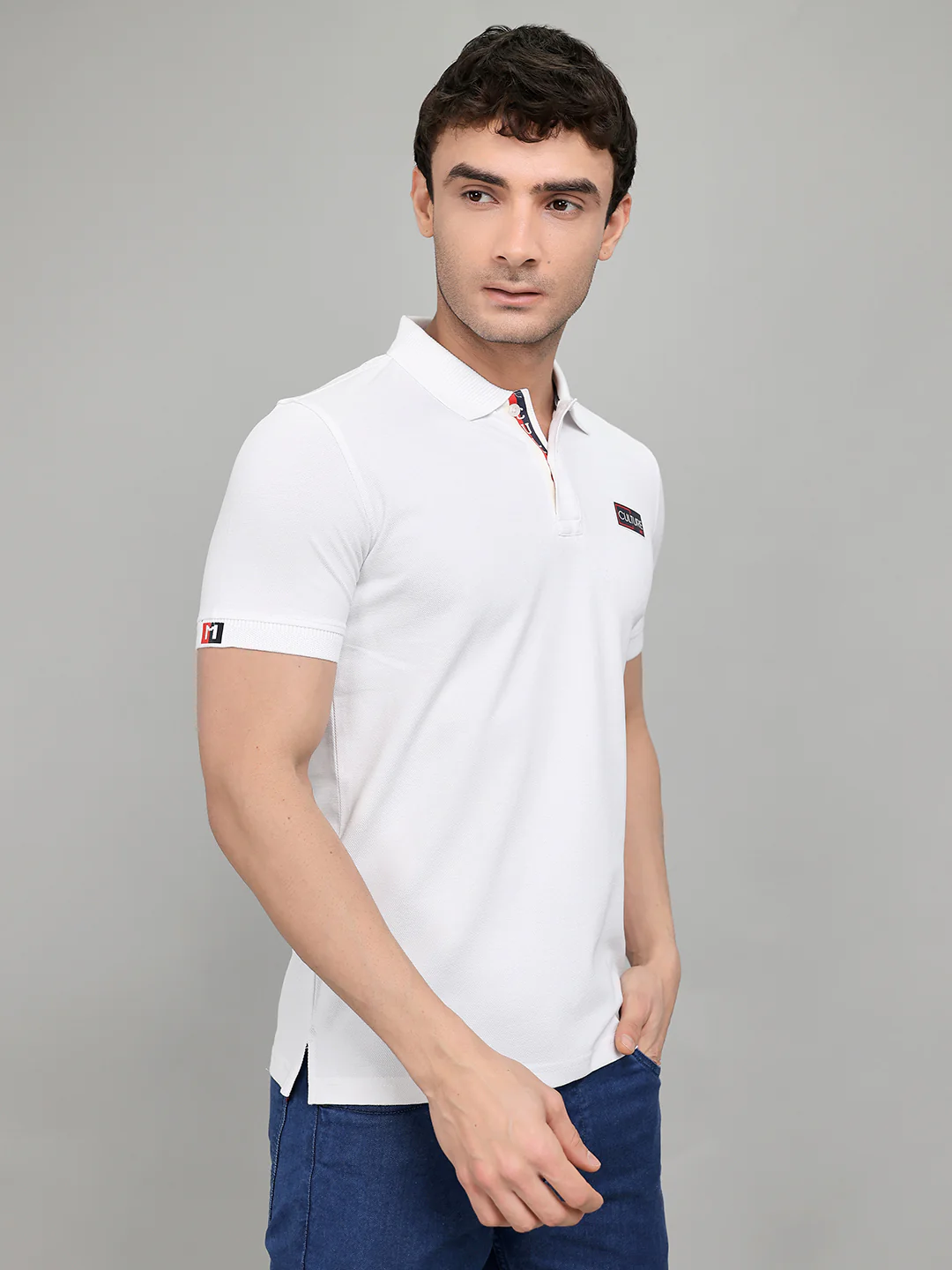 Men White Solid Collar Half Sleeve T-Shirt - Image 3