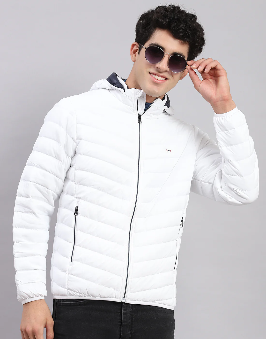 Men White Solid Hooded Full Sleeve Jackets - Image 2