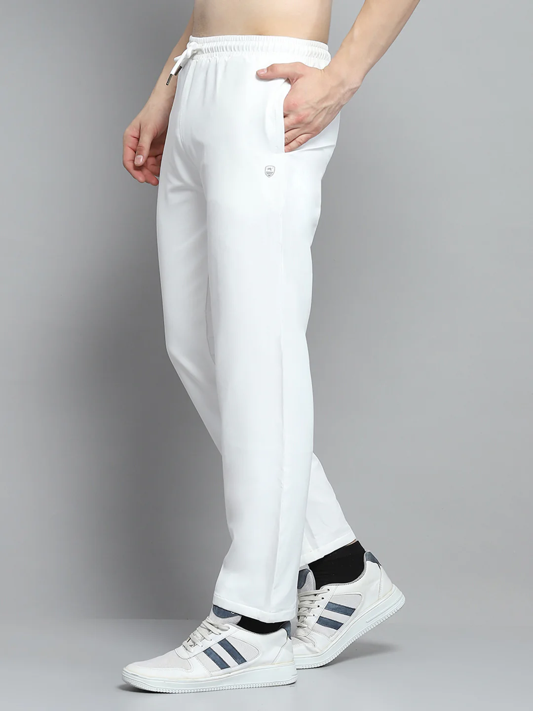 Men White Solid Mock Neck Full Sleeve Winter Tracksuit - Image 9