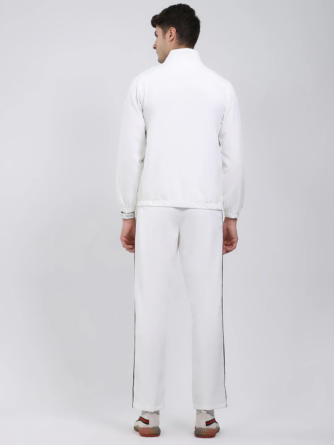 Men White Solid Mock Neck Full Sleeve Winter Tracksuit - Image 5