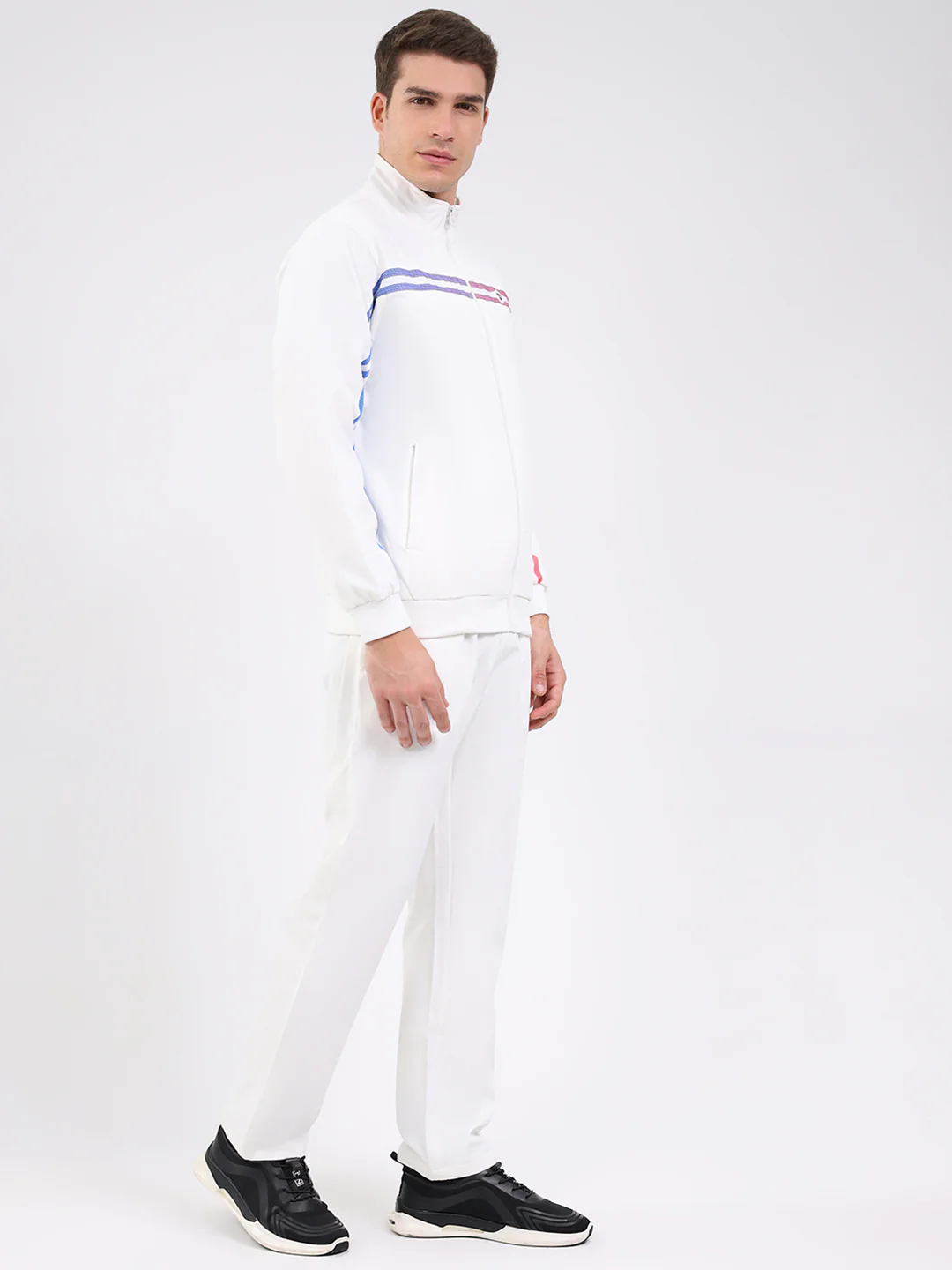 Men White Solid Mock Neck Full Sleeve Winter Tracksuit - Image 4
