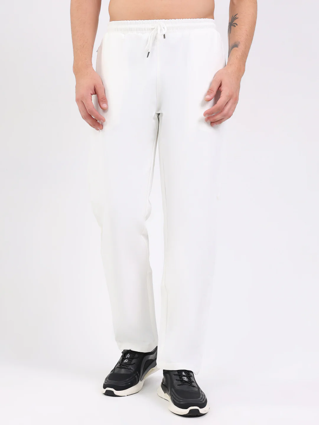 Men White Solid Mock Neck Full Sleeve Winter Tracksuit - Image 7